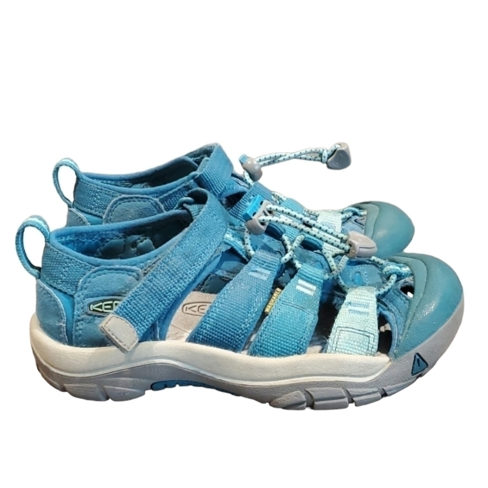 Keen Outdoor Hiking Kids boys shoes sandals sz 1 waterproof